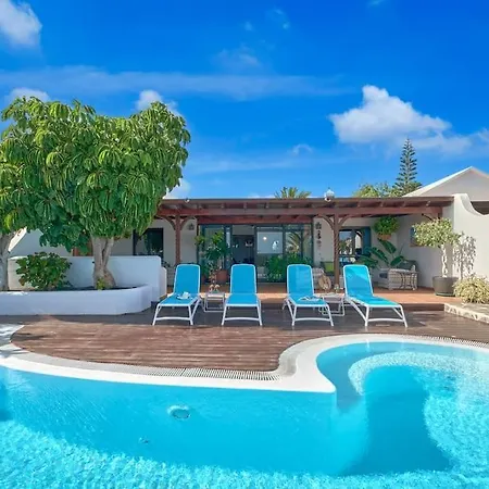 Casa Petra Peaceful & Private, Sea Views, Pool & Bbq ヴィラ *