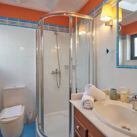 빌라 Casa Petra Peaceful & Private, Sea Views, Pool & Bbq *