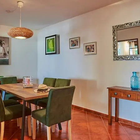 빌라 Casa Petra Peaceful & Private, Sea Views, Pool & Bbq *