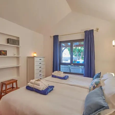 Casa Petra Peaceful & Private, Sea Views, Pool & Bbq * 플라야블랑카