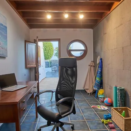 빌라 Casa Petra Peaceful & Private, Sea Views, Pool & Bbq 플라야블랑카
